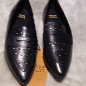 Frye Black Leather Loafers Sleek Slip-Ons